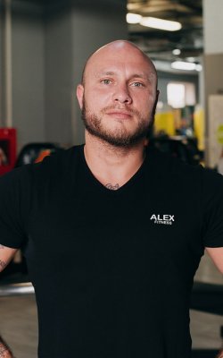 Персональный тренер Александр Емельянов