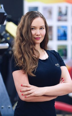 Инструктор групповых программ Екатерина Калаганова